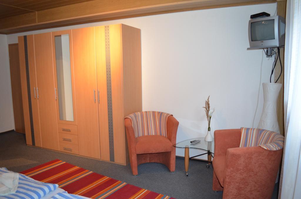 Hotel Restaurant Waldschloessel Speyerbrunn Kamer foto